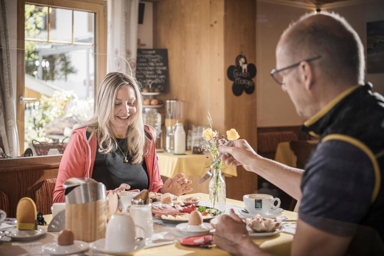 Café Pension Koller Brixen im Thale Esterno foto
