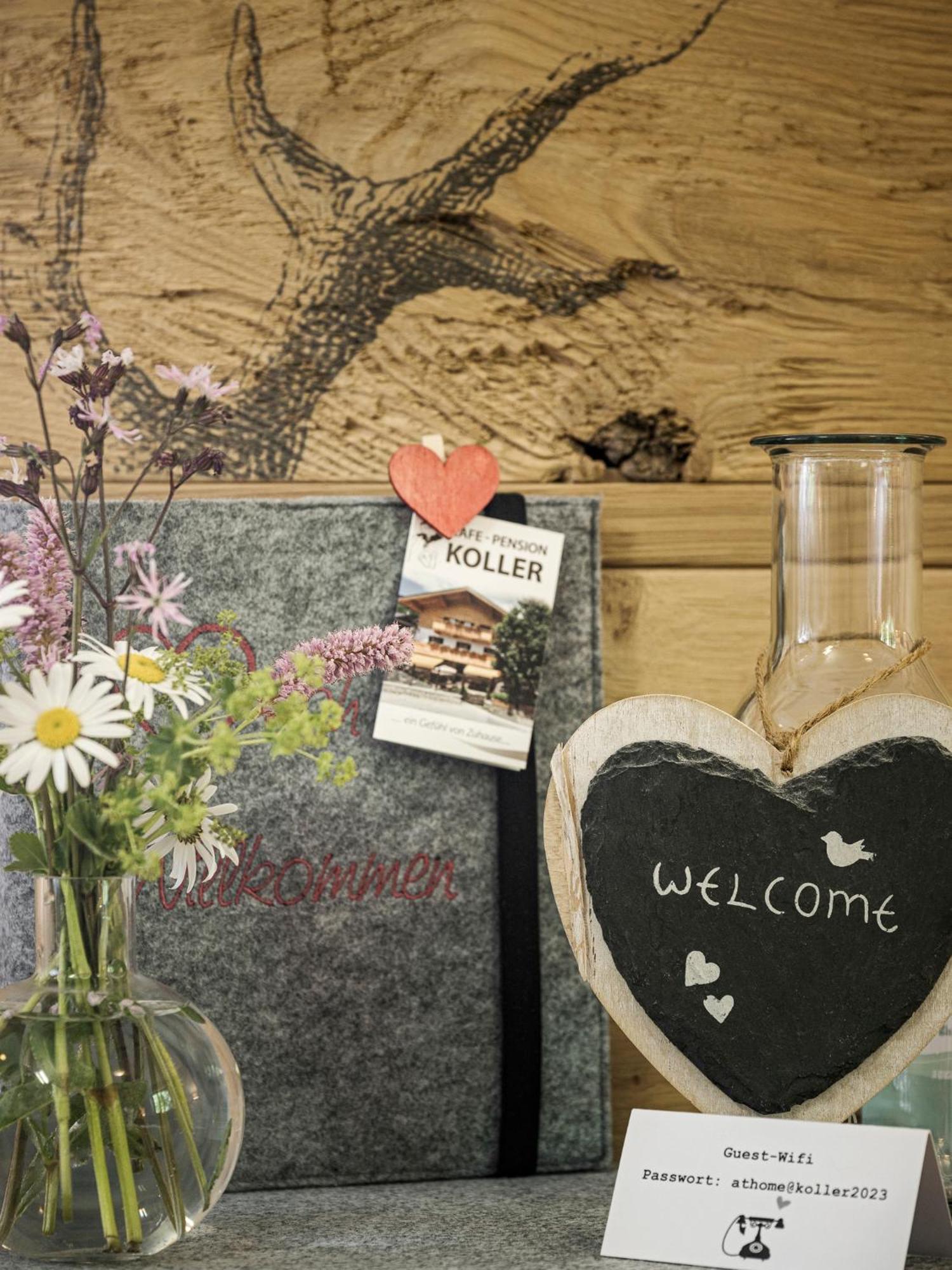 Café Pension Koller Brixen im Thale Esterno foto